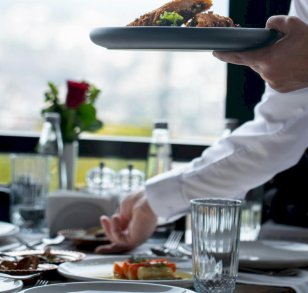  EMPLOYE POLYVALENT DE RESTAURATION H/F